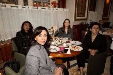 Бранч в Savoy в честь запуска WOMEN’S WORLD Светланы Сильваши Бранч в Savoy в честь запуска WOMEN’S WORLD Светланы Сильваши